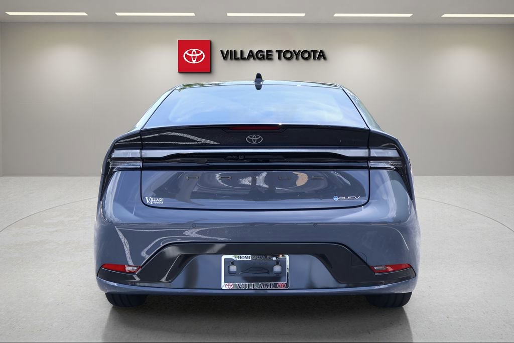 New 2026 Toyota Prius Plug-In Hybrid FWD image 4