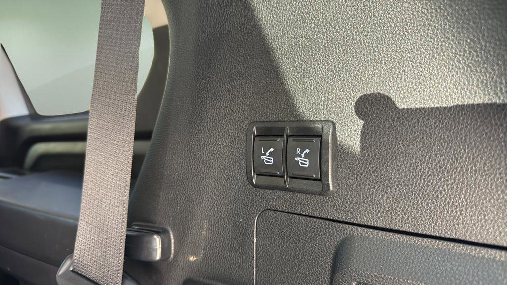 Used 2023 Toyota Sequoia Limited image 17