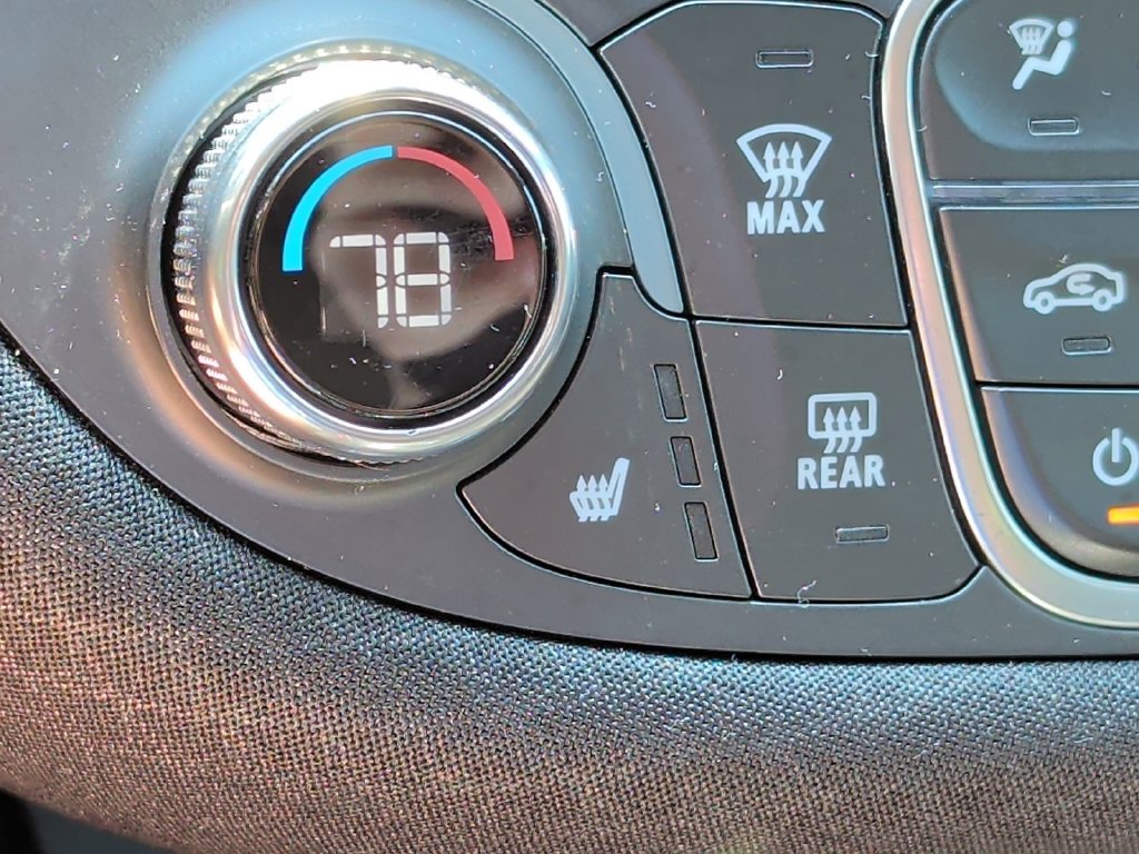 Used 2024 Chevrolet Malibu LT FWD image 27