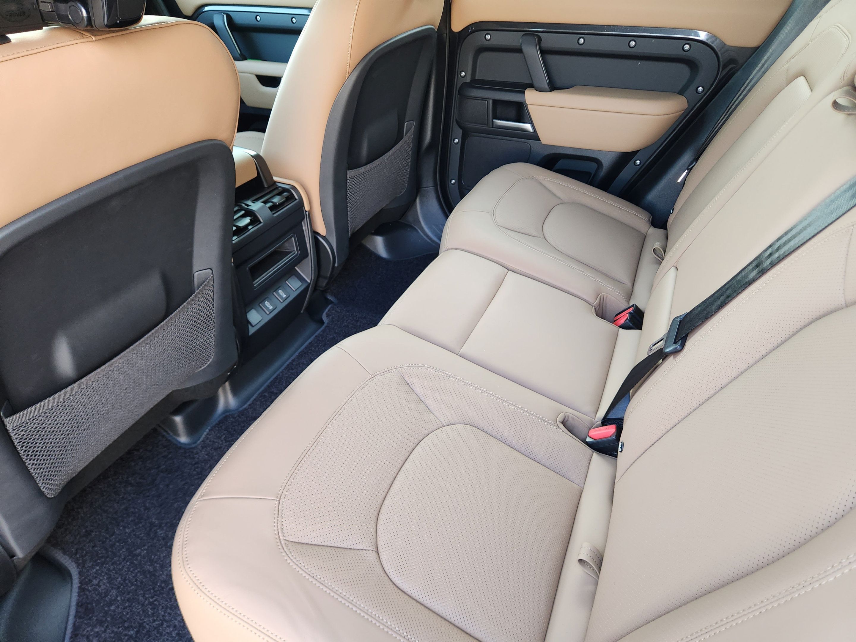 New 2026 Land Rover Defender 110 S AWD/4WD image 24