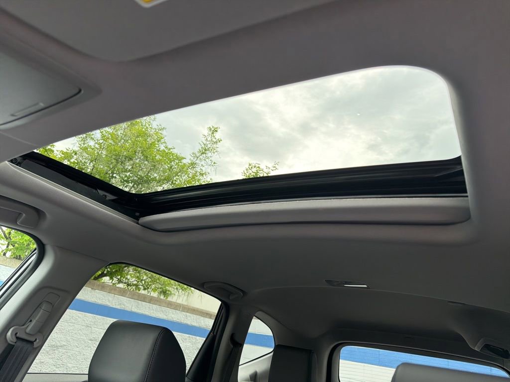 Certified 2022 Honda CR-V Touring image 11