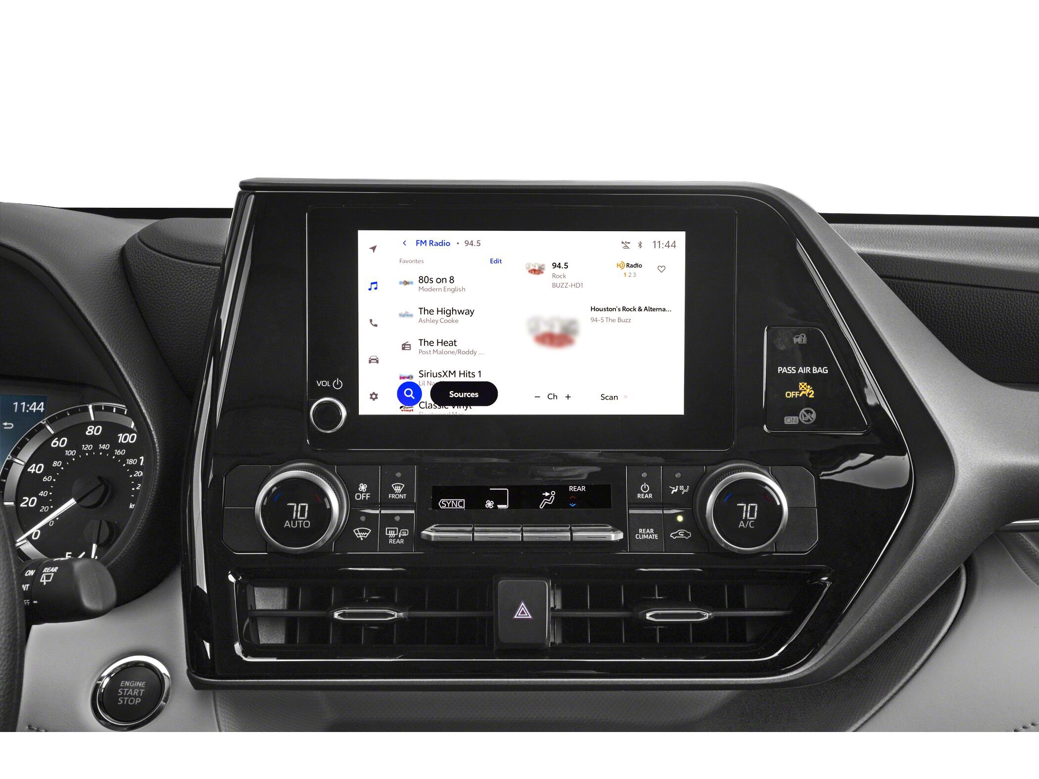 Used 2023 Toyota Highlander XLE image 12