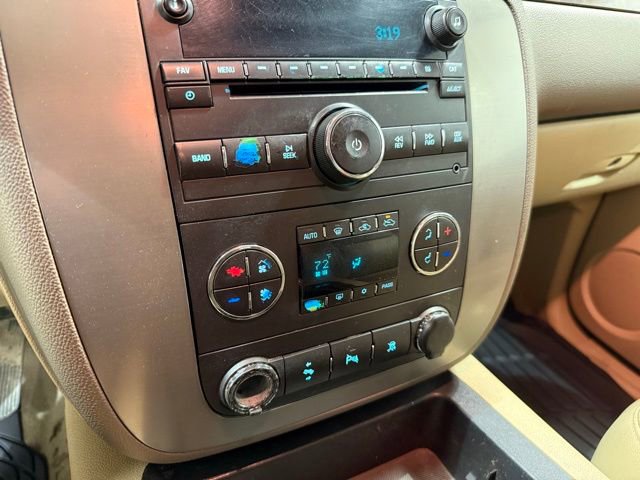 Used 2010 GMC Sierra 1500 SLT w/ SLT Convenience Package AWD/4WD image 18