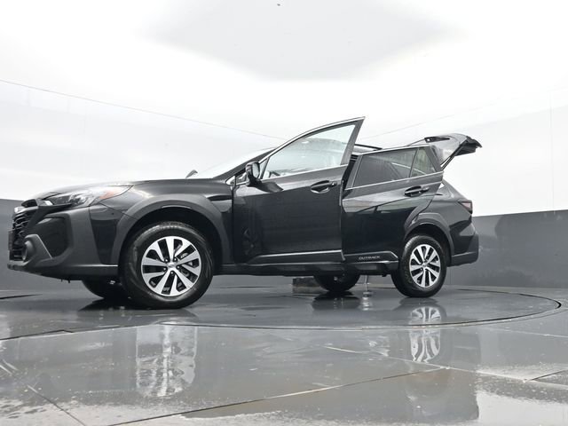 Used 2025 Subaru Outback Premium AWD/4WD image 33