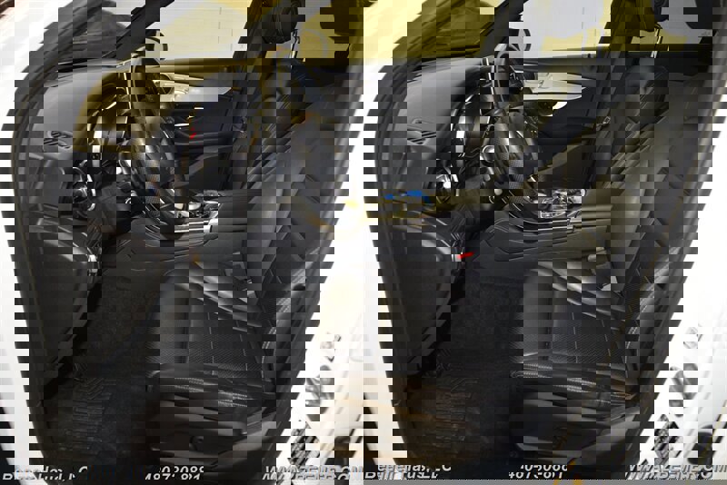 Used 2019 Mercedes-Benz GLC 300 image 12