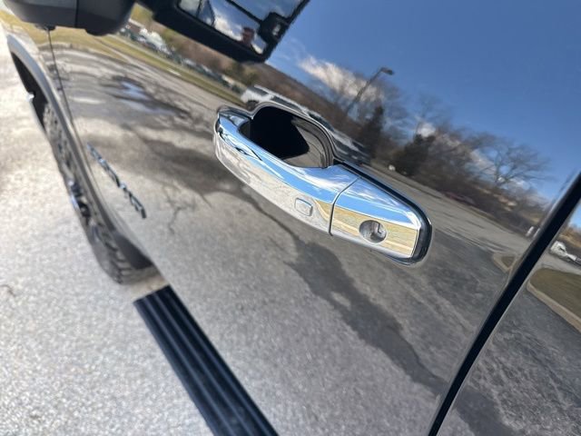 Used 2025 Chevrolet Silverado 2500 LTZ w/ LTZ Premium Package image 69