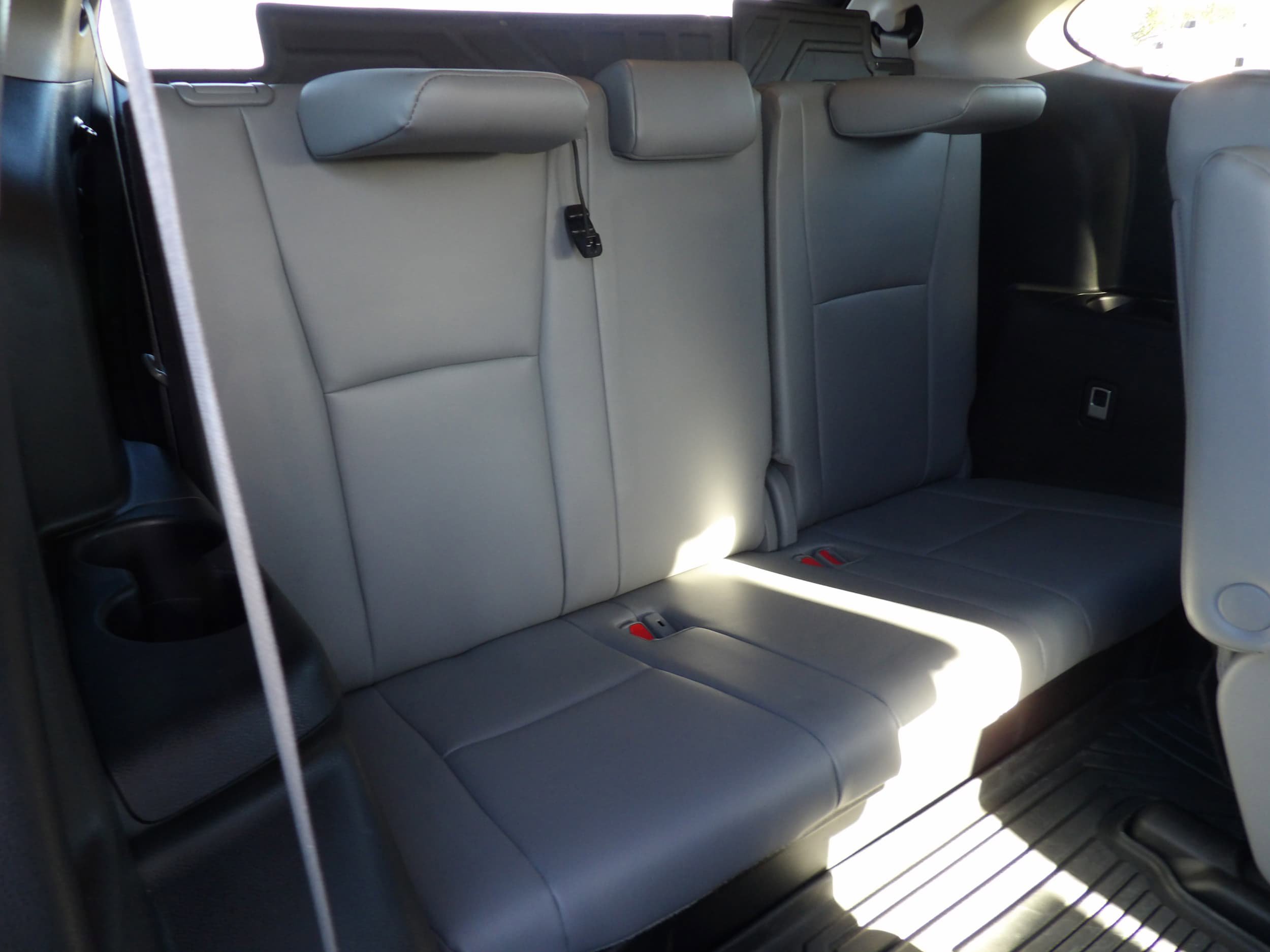 Used 2023 Toyota Highlander XLE AWD/4WD image 13