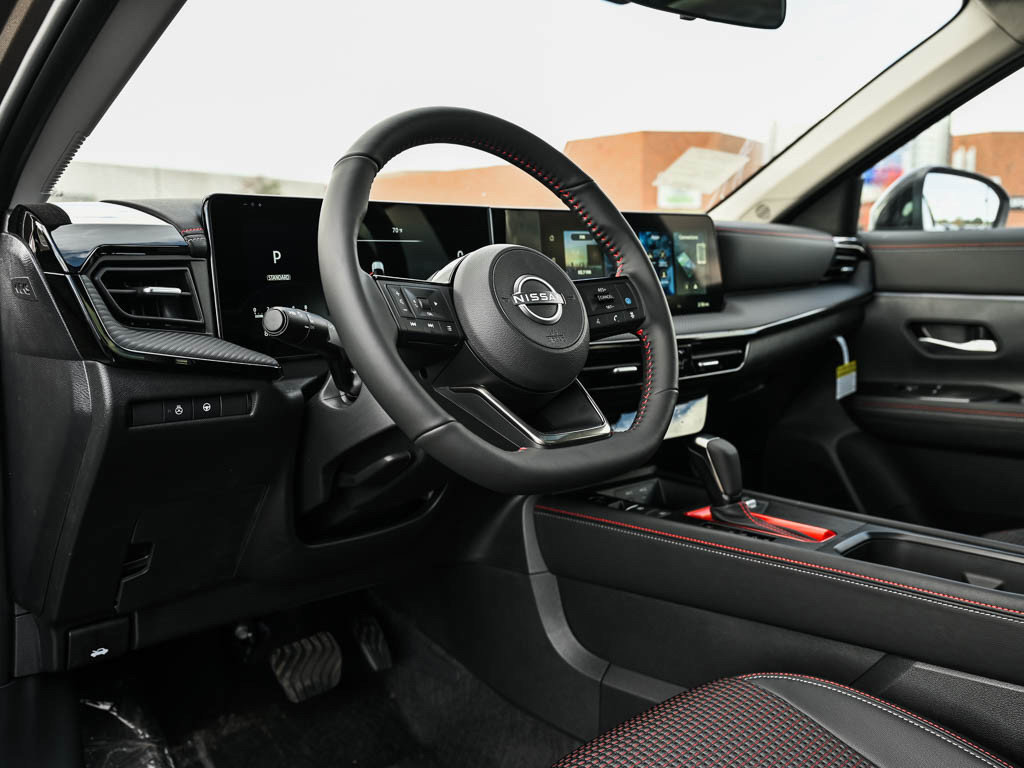 New 2026 Nissan Kicks SR w/ SR Premium Package AWD/4WD image 17