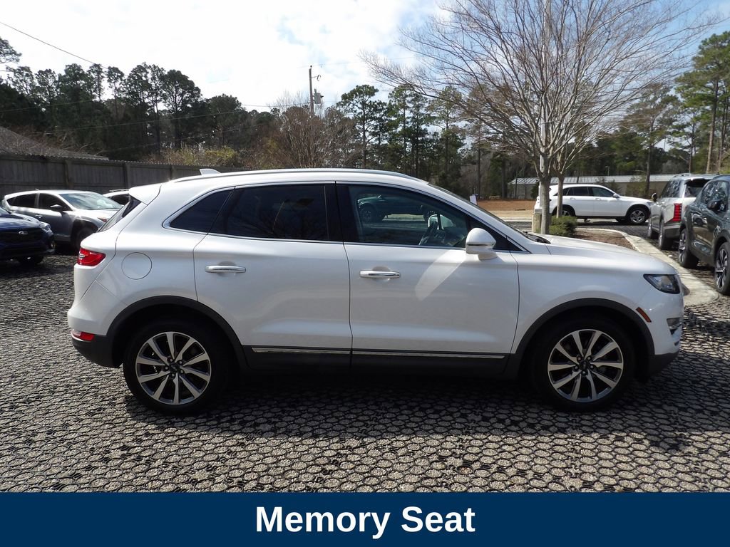 Used 2019 Lincoln MKC Reserve image 4