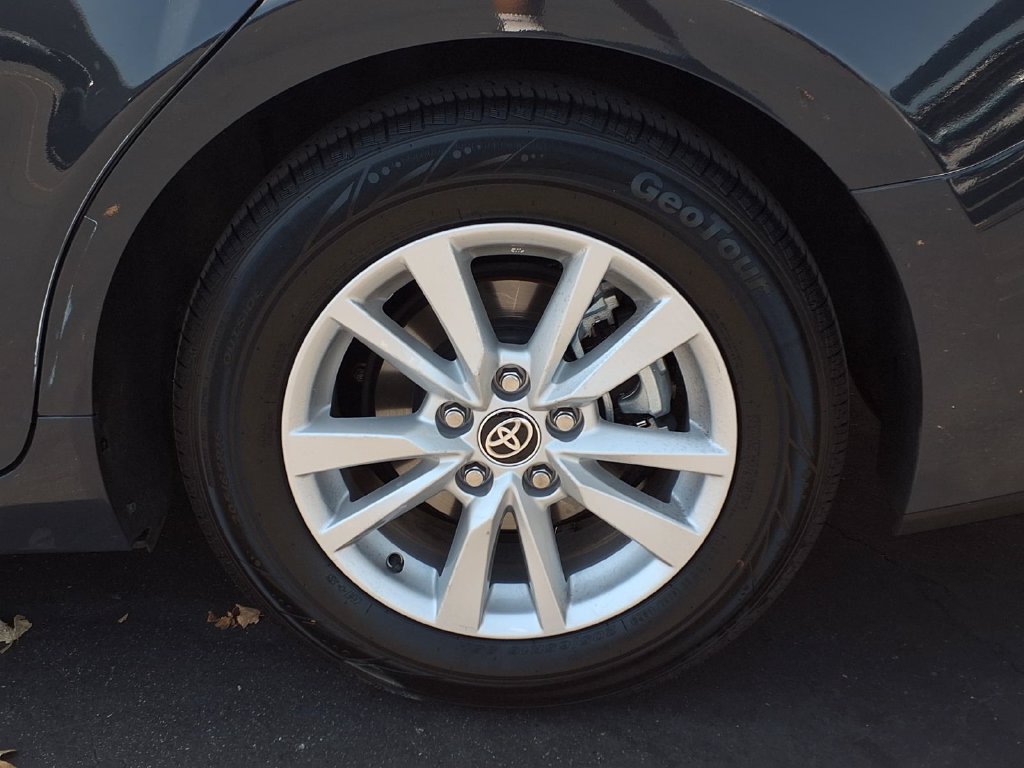 Certified 2025 Toyota Camry LE FWD image 6