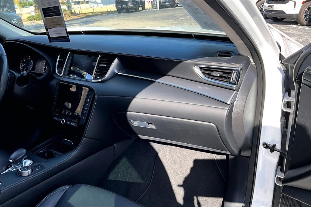Certified 2022 INFINITI QX50 Luxe FWD image 19