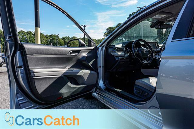 Used 2021 Toyota Camry SE FWD image 18