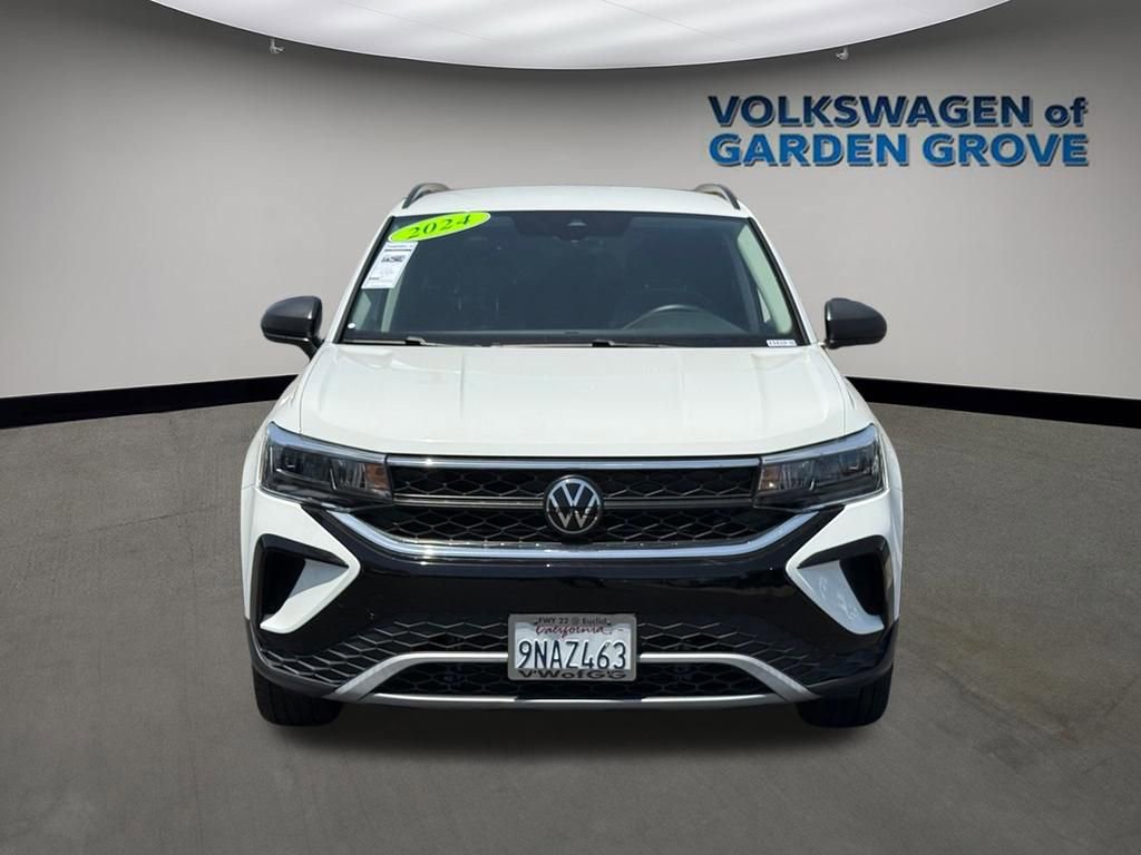 Used 2024 Volkswagen Taos S FWD image 3