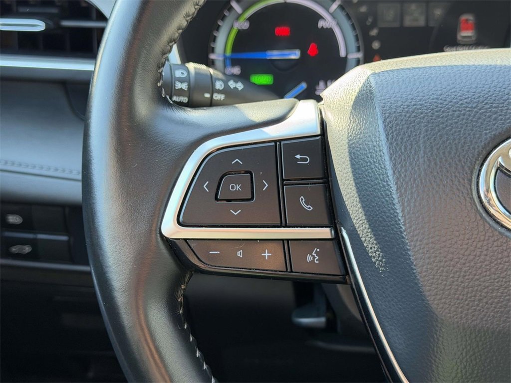 Certified 2021 Toyota Highlander XLE image 9