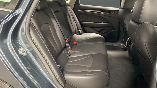 Used 2019 Buick LaCrosse Essence FWD image 23