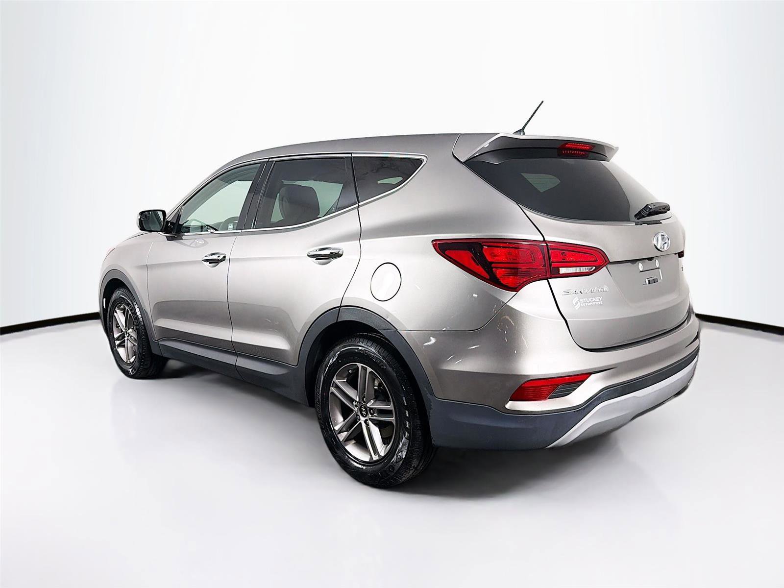 Used 2018 Hyundai Santa Fe Sport FWD image 5