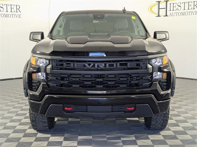 Certified 2024 Chevrolet Silverado 1500 Custom Trail Boss w/ LPO, Dark Essentials Package image 3