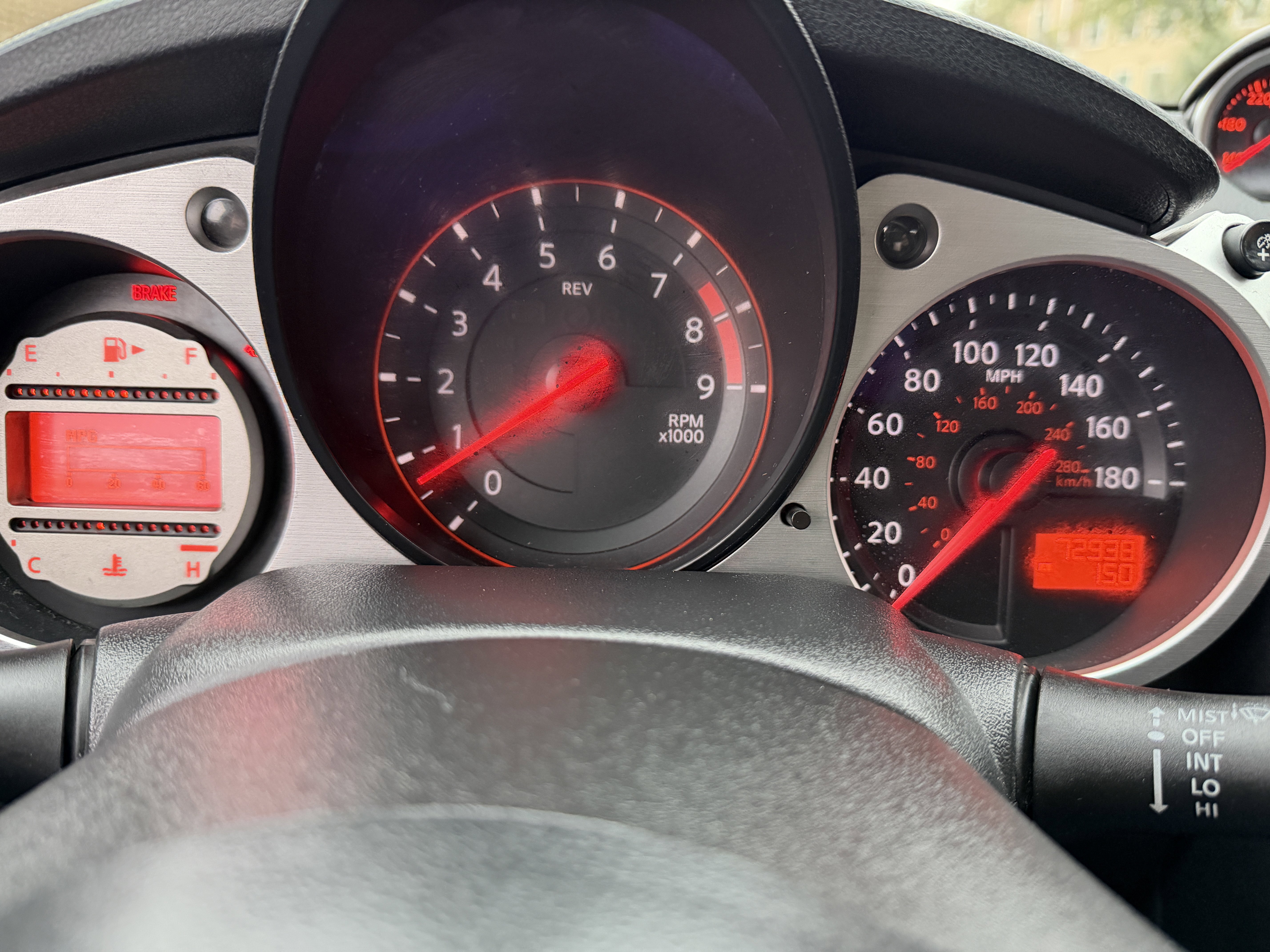 Used 2011 Nissan 370Z Coupe image 29