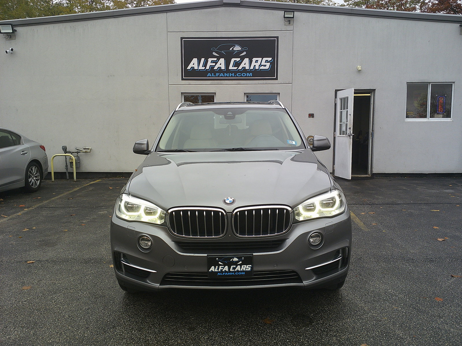 Used 2014 BMW X5 xDrive35i AWD/4WD image 2