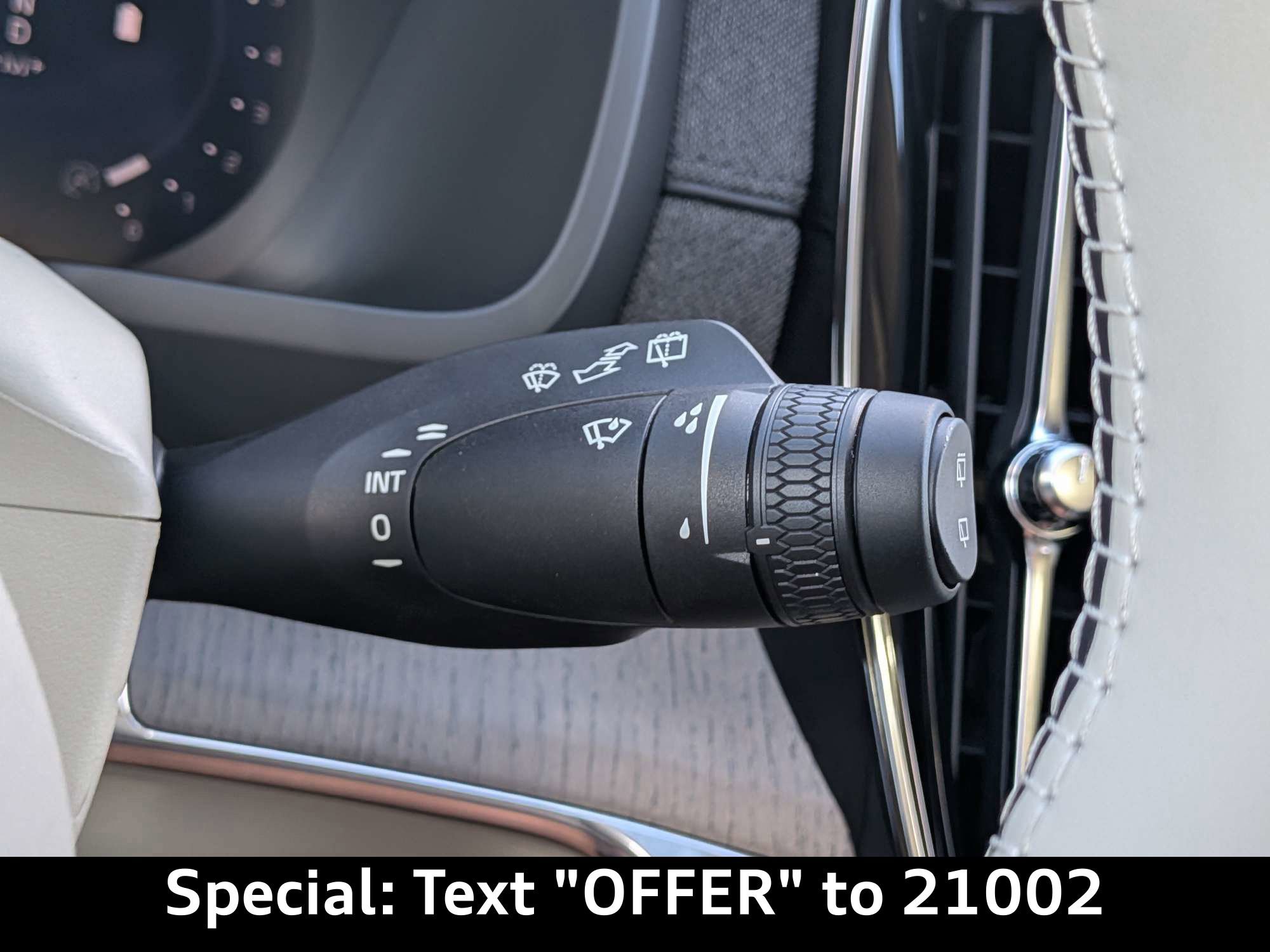 Used 2026 Volvo XC90 B6 Ultra w/ Protection Package AWD/4WD image 34