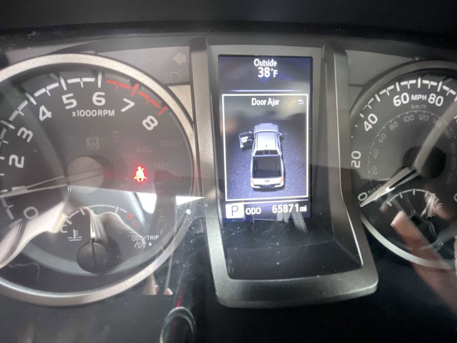 Used 2021 Toyota Tacoma TRD Sport w/ Technology Package image 12