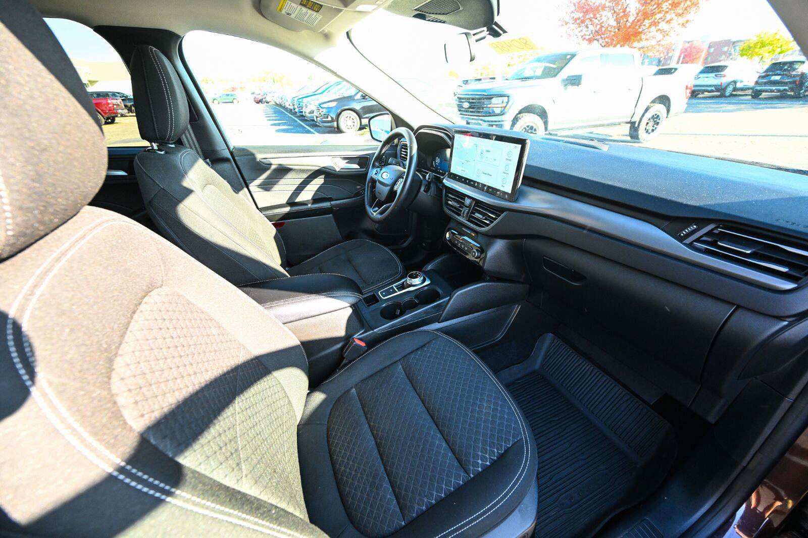 Used 2023 Ford Escape Active w/ Tech Pack #2 AWD/4WD image 25