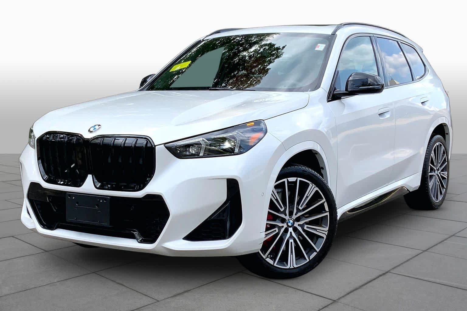 Used 2024 BMW X1 xDrive28i w/ M Sport Package AWD/4WD image 1