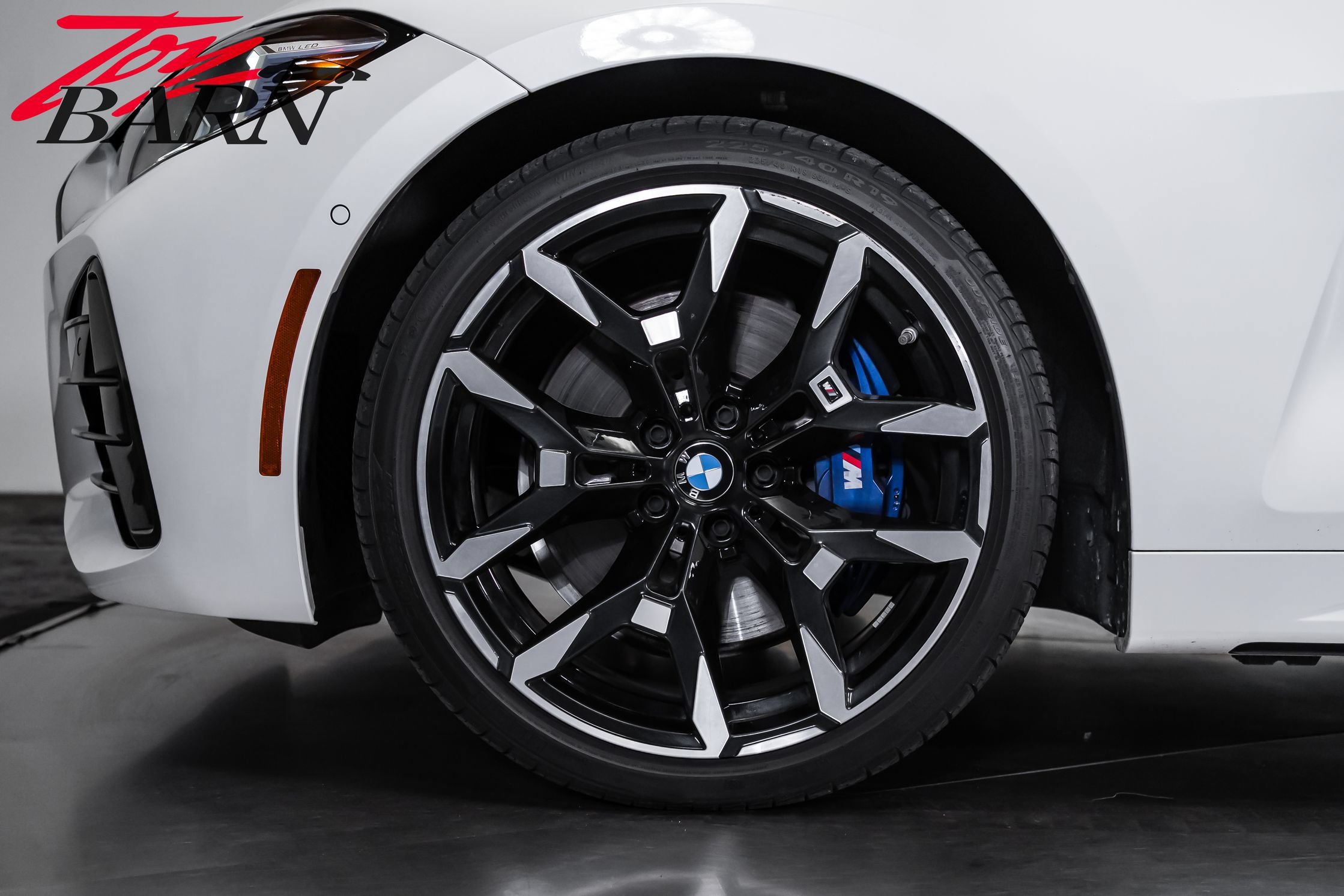 Used 2025 BMW M440i Convertible RWD image 24