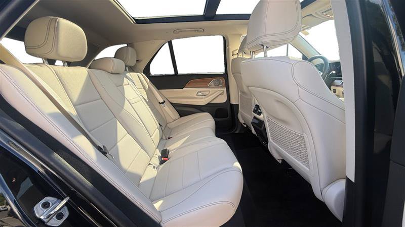 Used 2024 Mercedes-Benz GLE 450e 4MATIC image 18