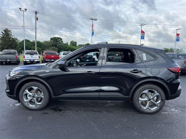 New 2025 Ford Escape ST-Line w/ Equipment Group 301A image 4