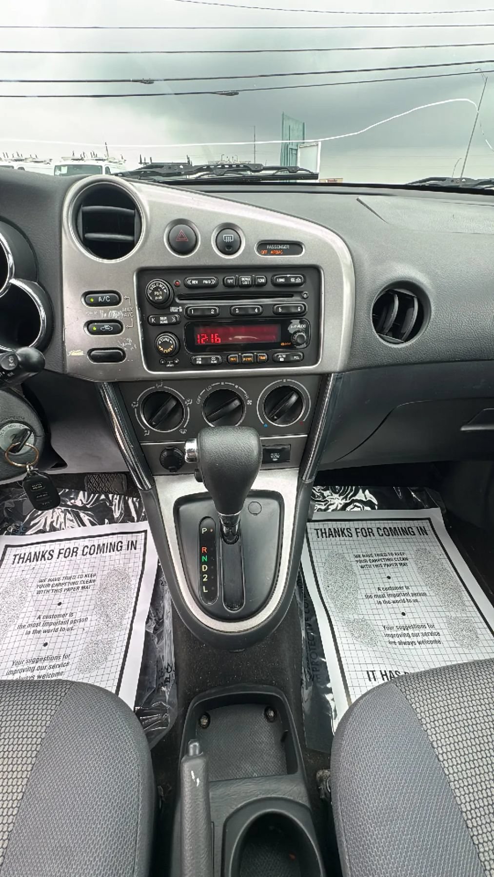 Used 2008 Pontiac Vibe w/ Sport Package FWD image 15