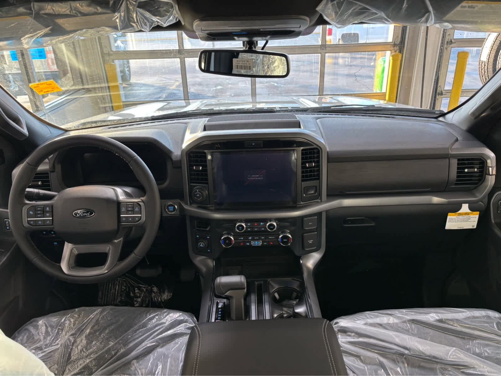 New 2025 Ford F150 XLT w/ Equipment Group 302A MID image 34