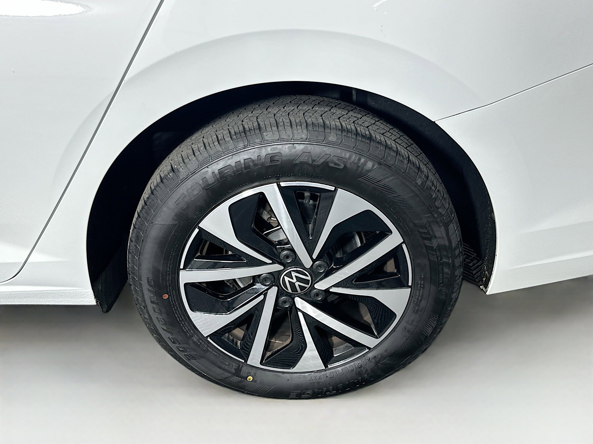 Used 2024 Volkswagen Jetta S image 11