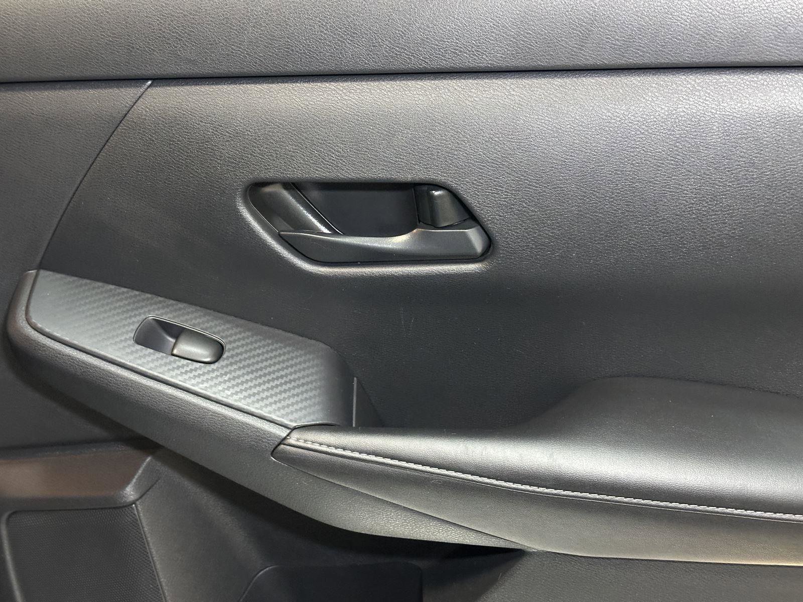 Used 2025 Nissan Sentra SV image 34