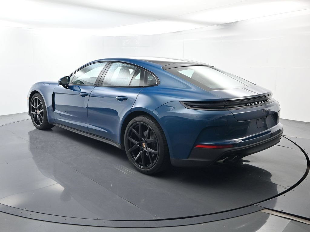 Certified 2026 Porsche Panamera RWD image 3