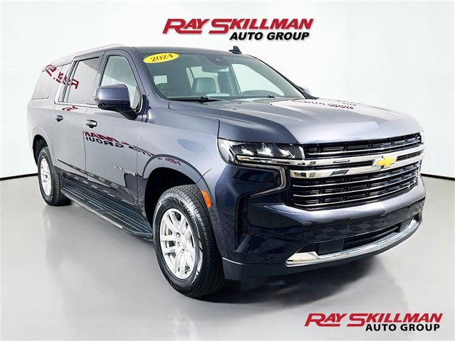 Used 2024 Chevrolet Suburban LT image 1