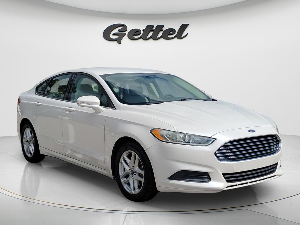 Used 2014 Ford Fusion SE FWD image 3