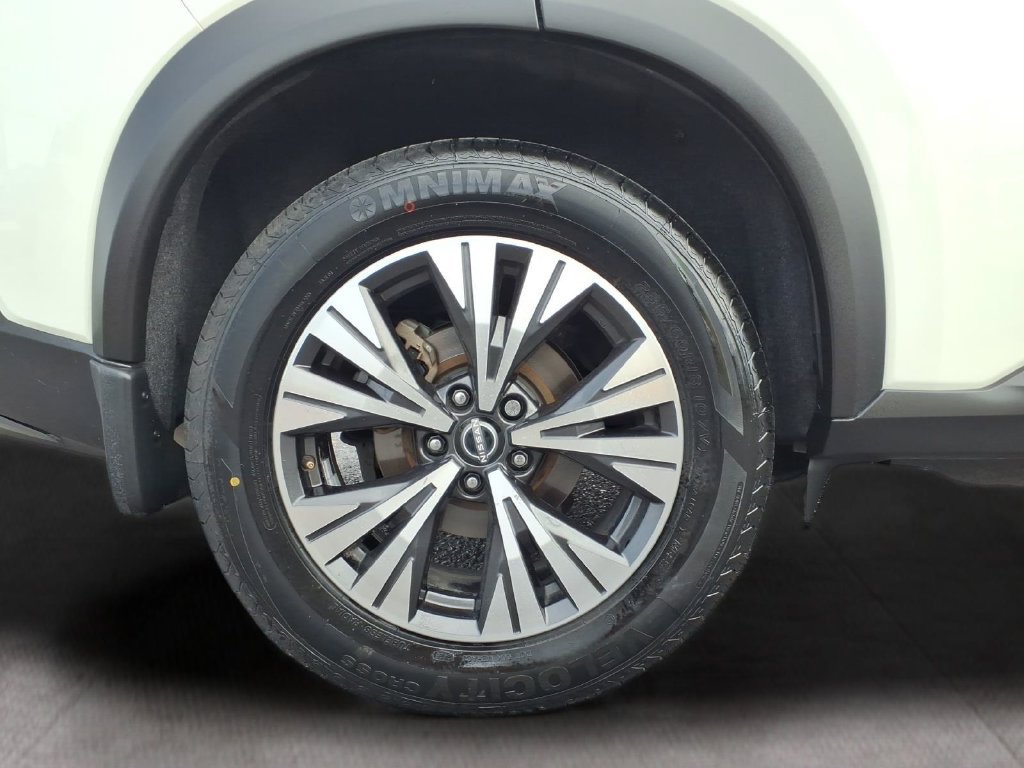 Used 2023 Nissan Rogue SV FWD image 21