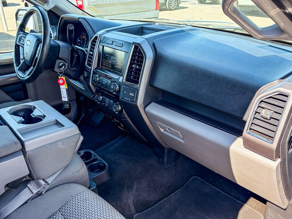 Used 2015 Ford F150 XLT w/ Equipment Group 302A Luxury image 40
