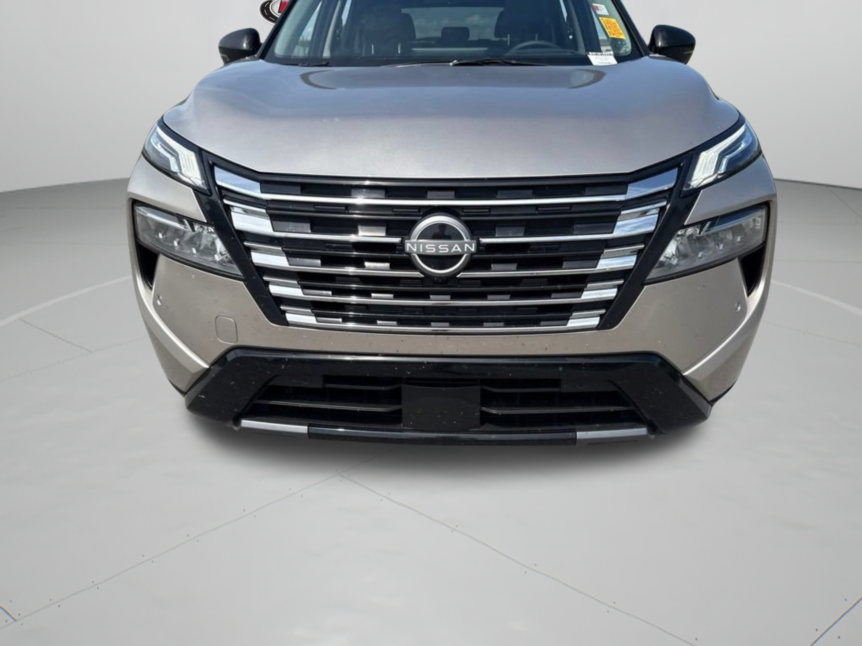 Used 2025 Nissan Rogue Platinum w/ Platinum Premium Package FWD image 24