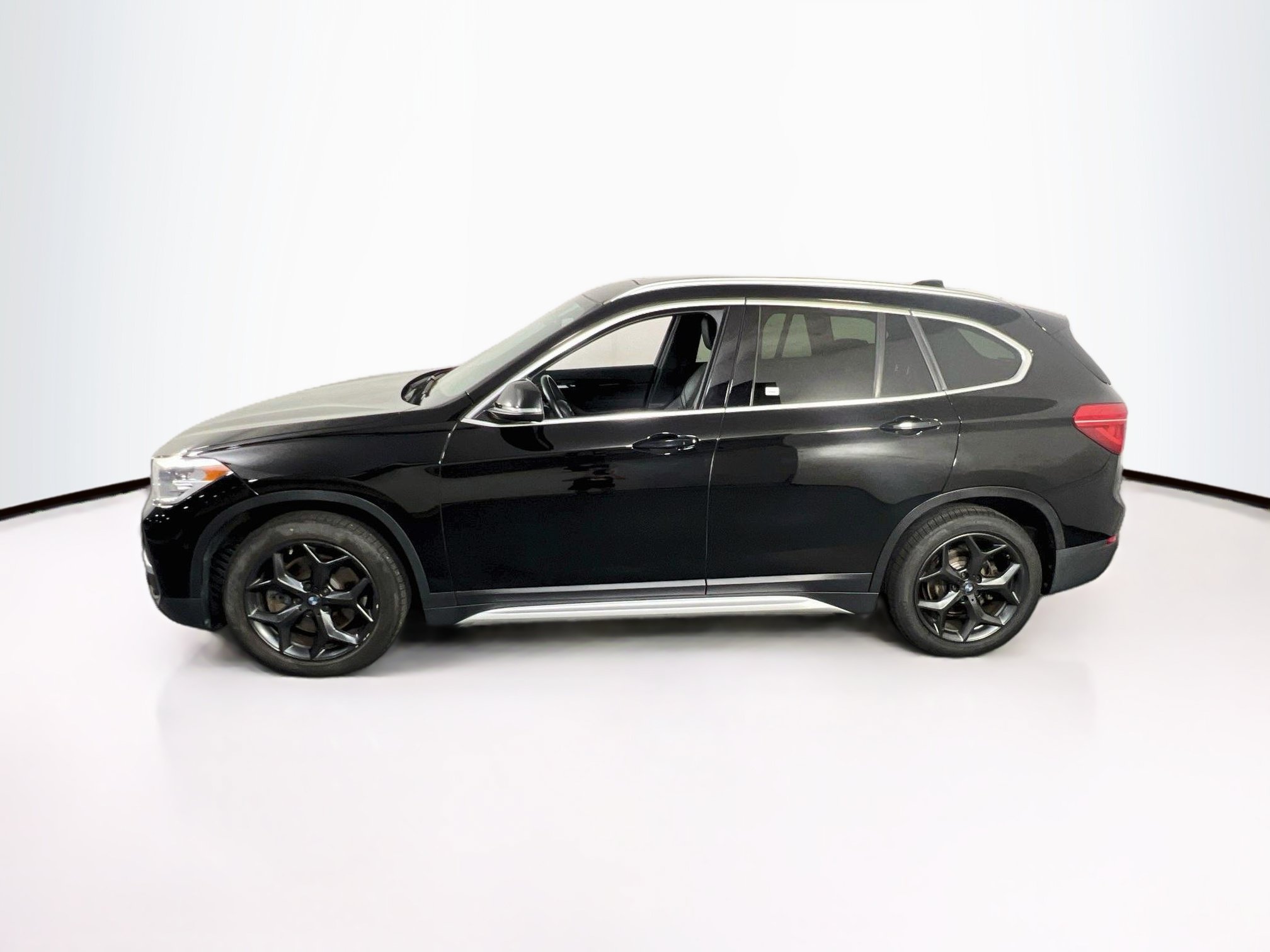 Used 2018 BMW X1 xDrive28i AWD/4WD image 8