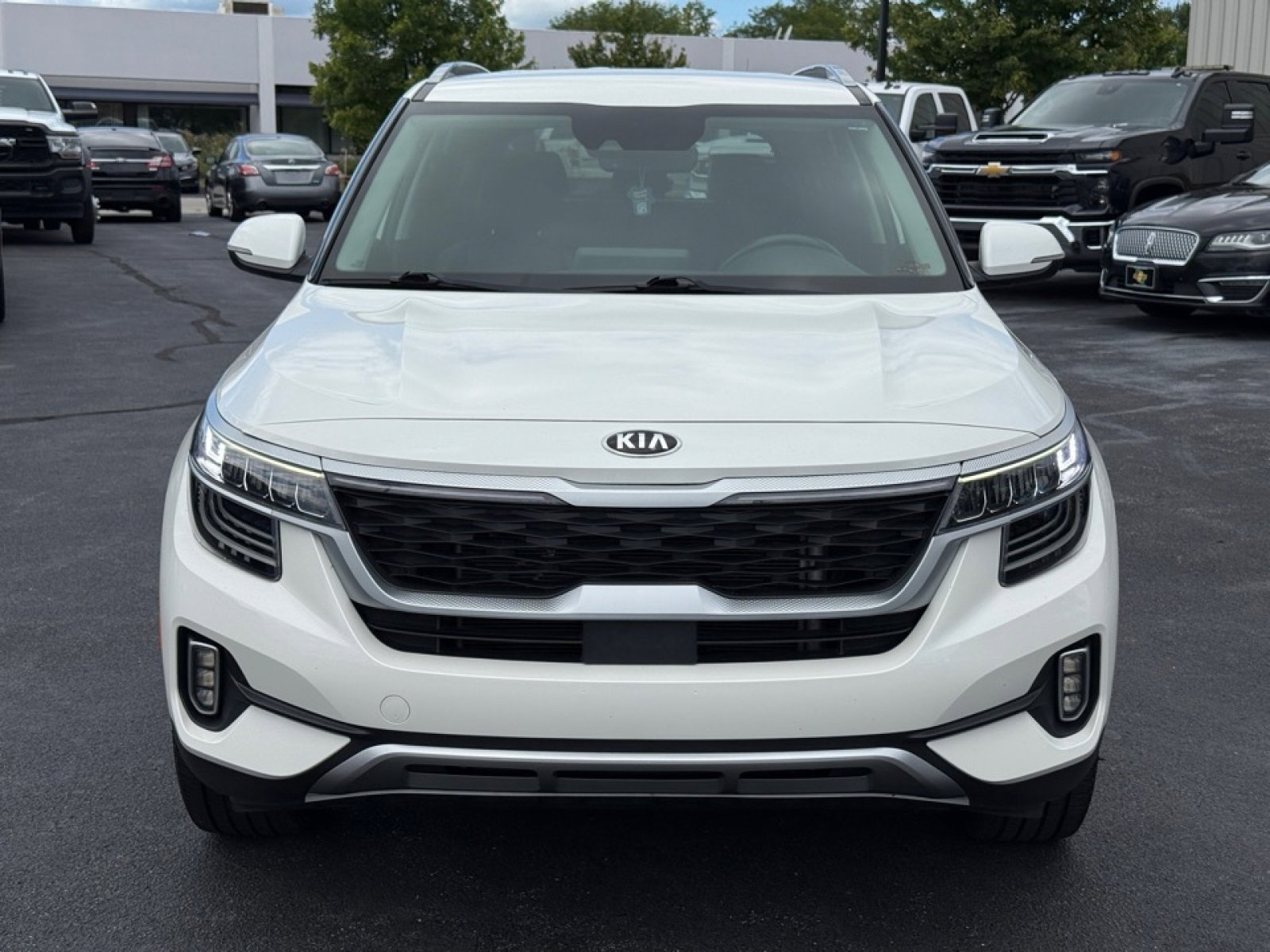 Used 2021 Kia Seltos SX image 3