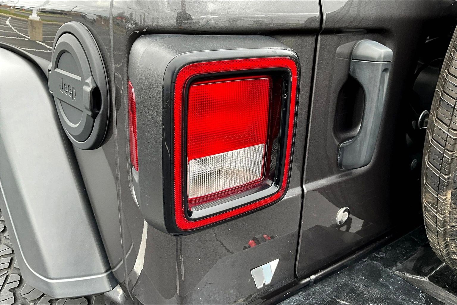 Used 2020 Jeep Wrangler Sport image 23