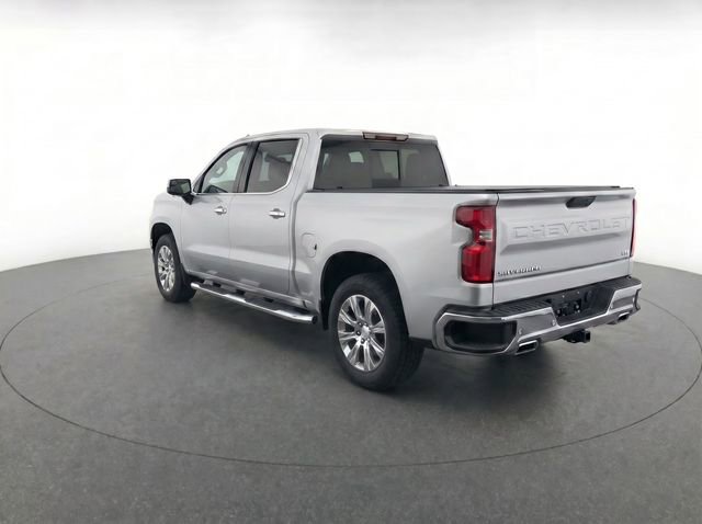 Used 2020 Chevrolet Silverado 1500 LTZ w/ LTZ Premium Package AWD/4WD image 3