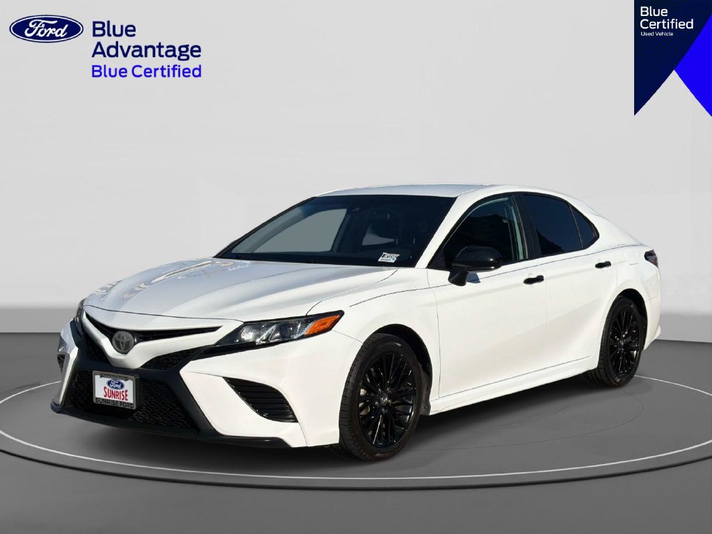 Used 2019 Toyota Camry SE FWD image 1