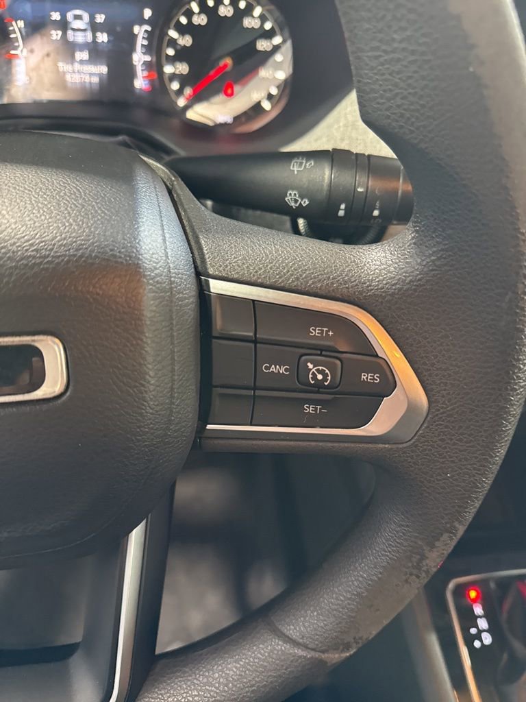 Used 2023 Jeep Compass Sport image 35