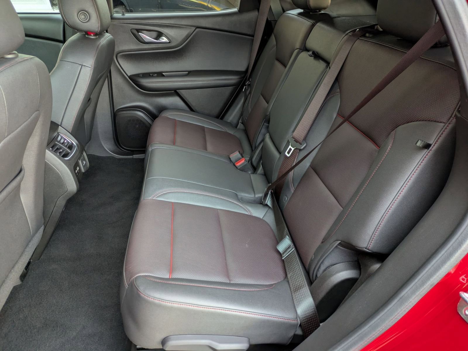 Used 2024 Chevrolet Blazer RS w/ Driver Confidence II Package FWD image 24