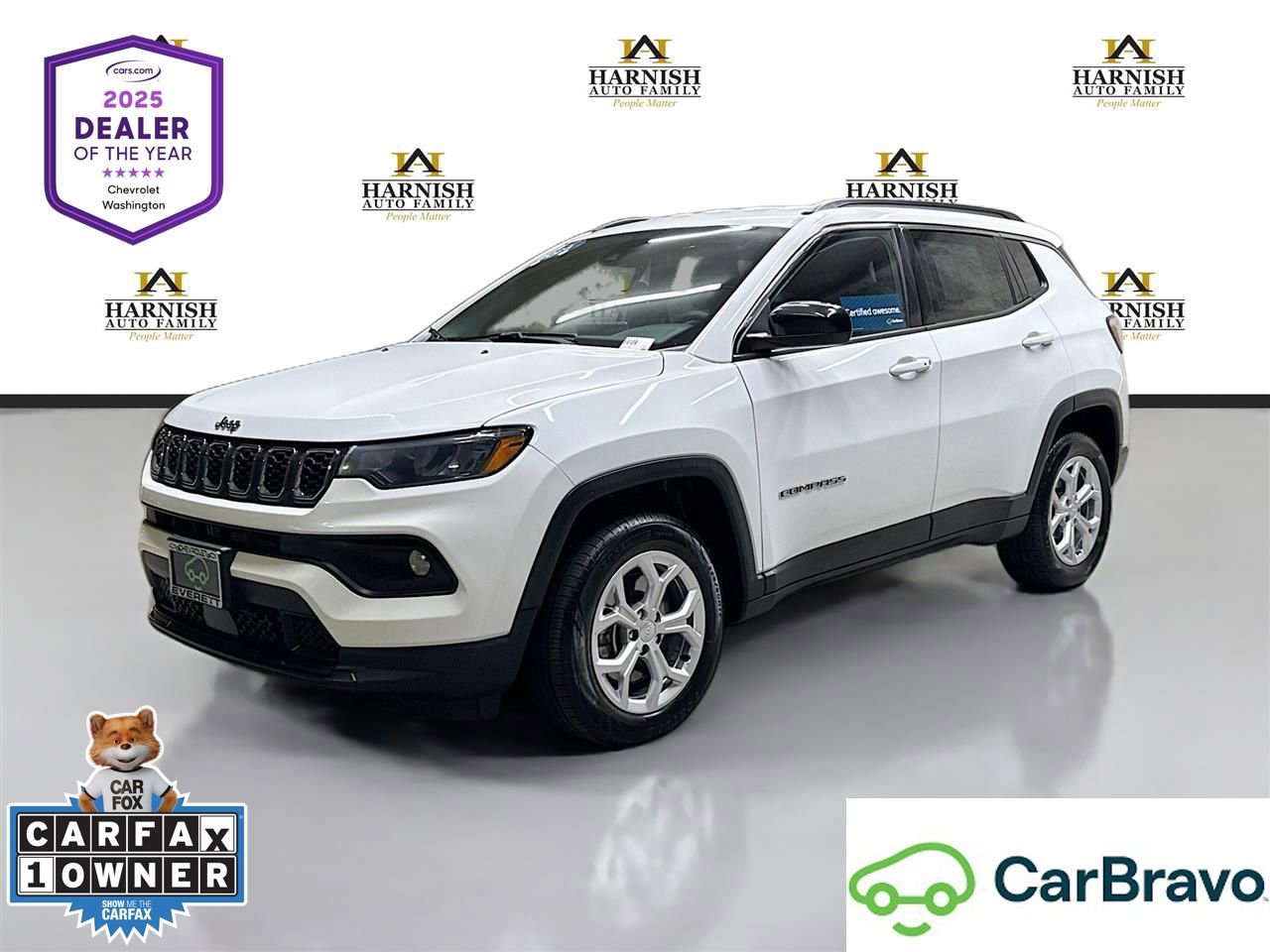 Used 2024 Jeep Compass Latitude AWD/4WD image 1