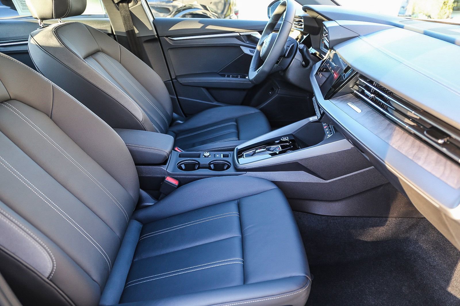 Certified 2025 Audi A3 2.0T Premium image 16