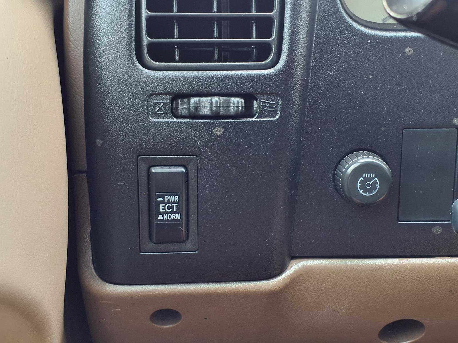 Used 2004 Toyota Tacoma PreRunner RWD image 8